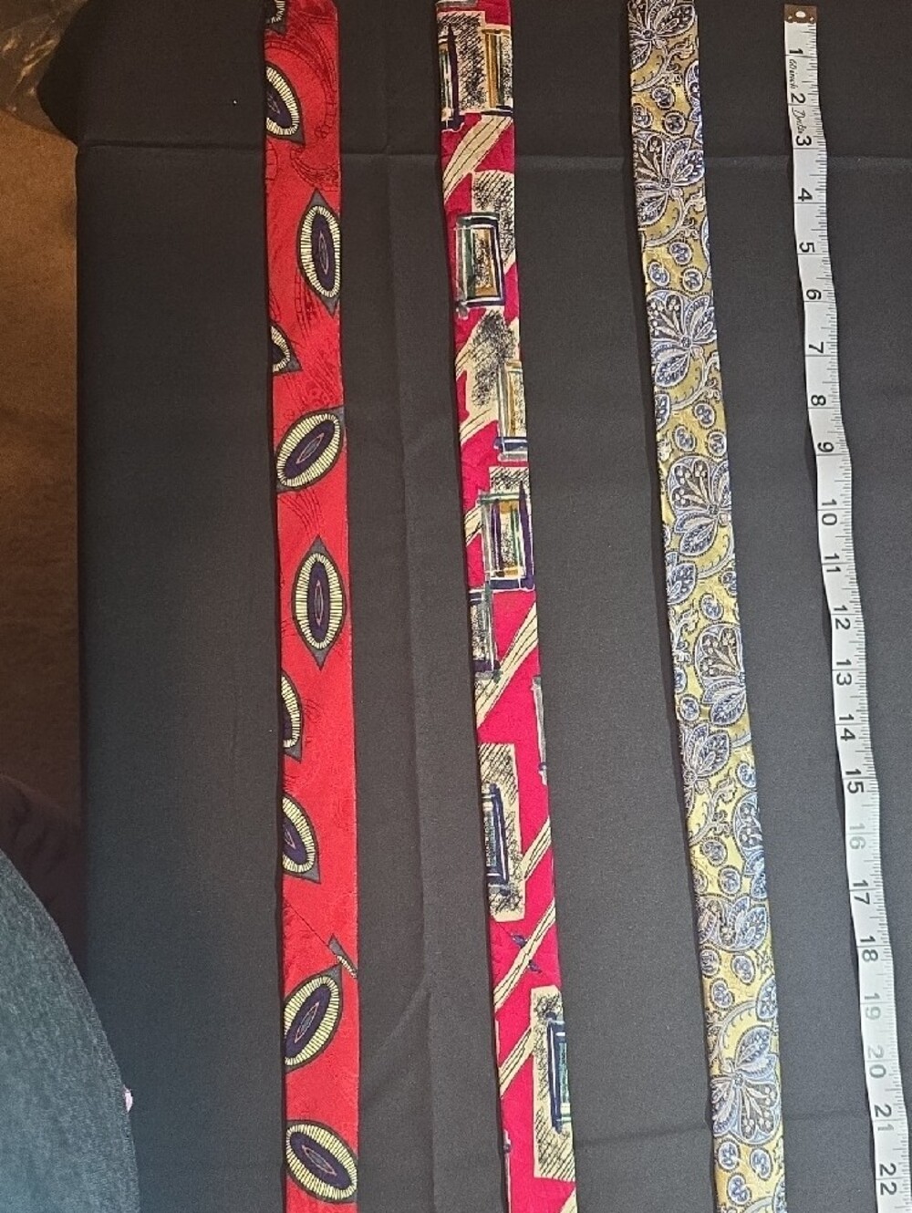 Lot of 6 Robert Talbott men’s silk ties. - Picture 11 of 16
